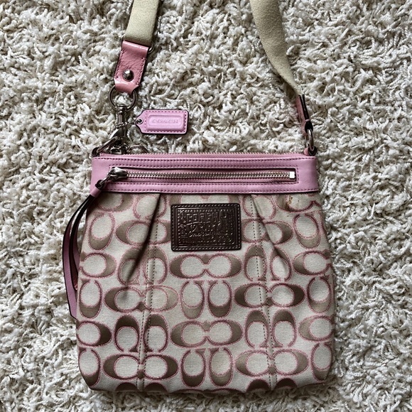 Authentic Coach crossbody bag + wallet COMBO DEAL - Picture 3 of 8